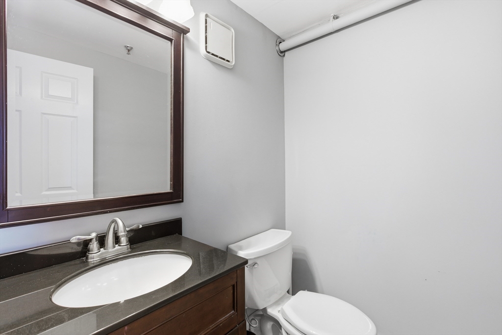 200 Market # 510 Property Photo 17