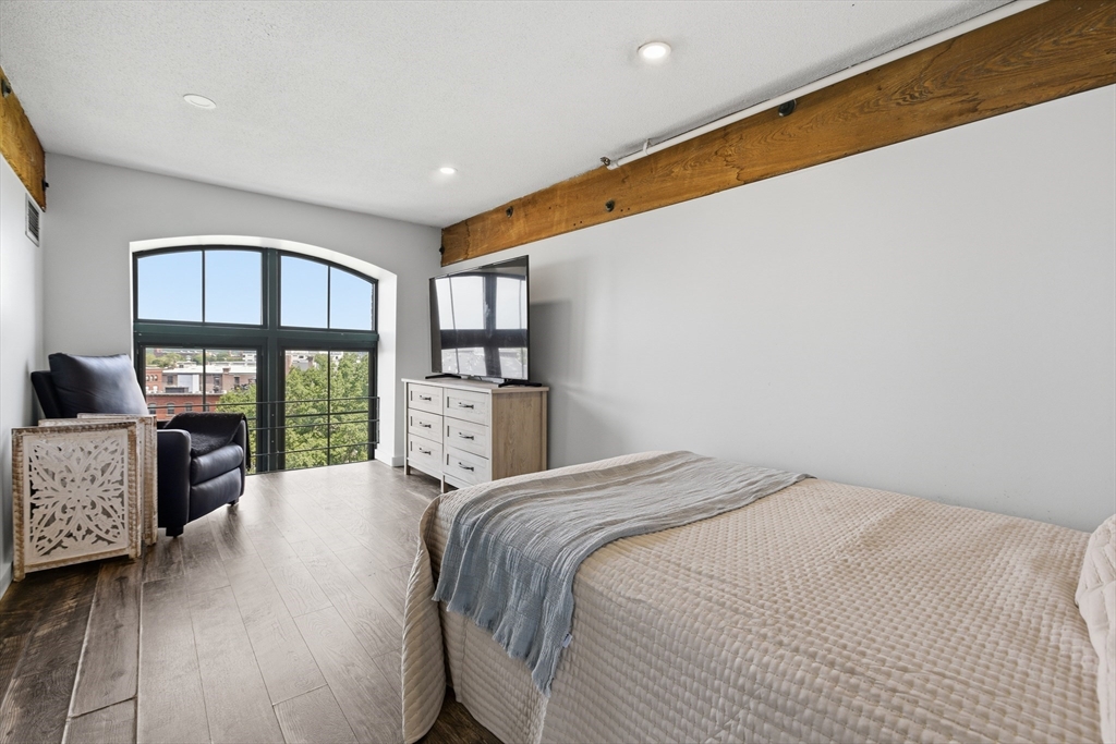 200 Market # 510 Property Photo 21