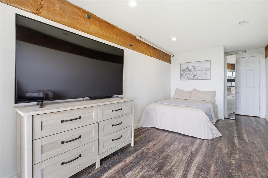 200 Market # 510 Property Photo 22