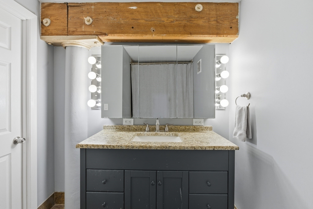 200 Market # 510 Property Photo 24