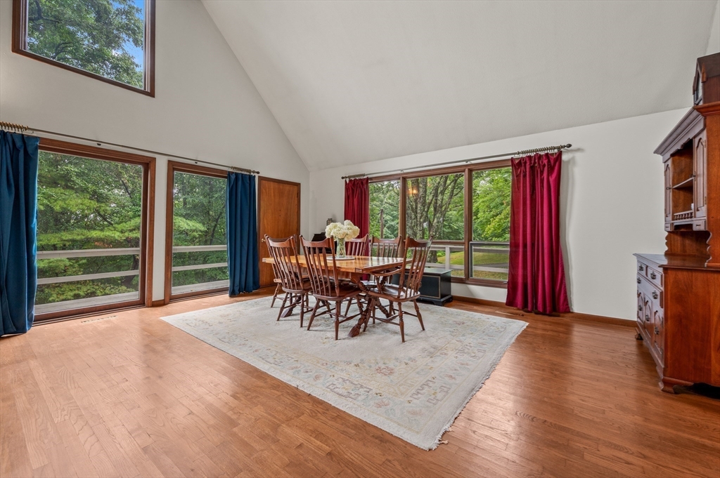 8 Chestnut Hill Rd Property Photo 7