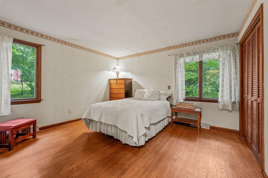 8 Chestnut Hill Rd Property Photo 13