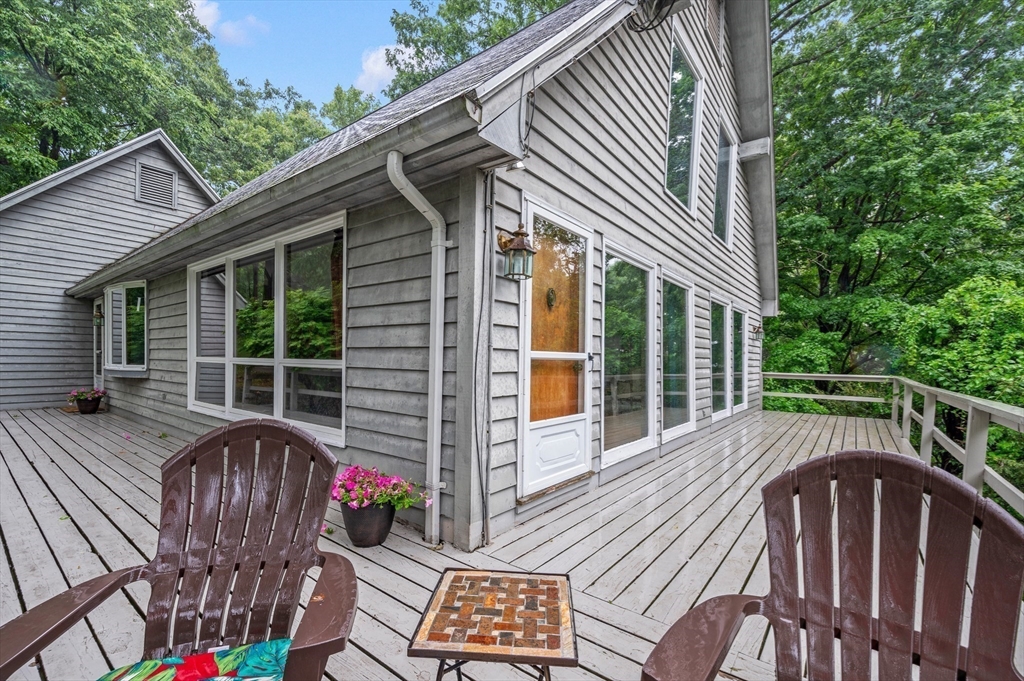 8 Chestnut Hill Rd Property Photo 27