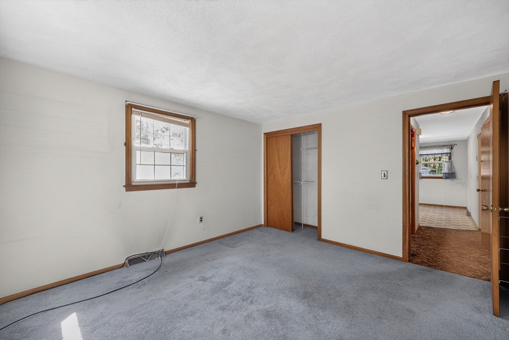 1 Ridgeway Ave Property Photo 12