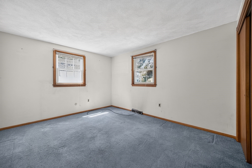 1 Ridgeway Ave Property Photo 13