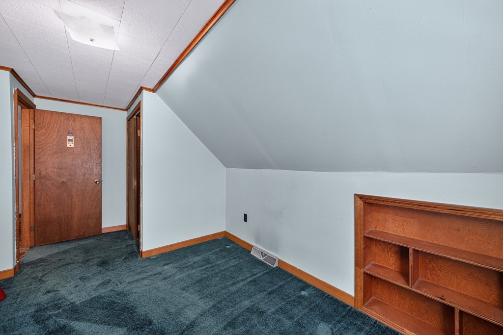 1 Ridgeway Ave Property Photo 24