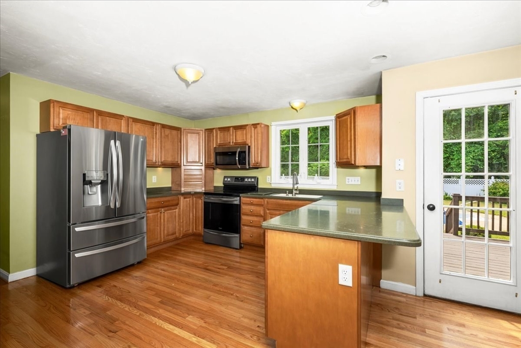 20 Hilltop Farm Rd Property Photo 5