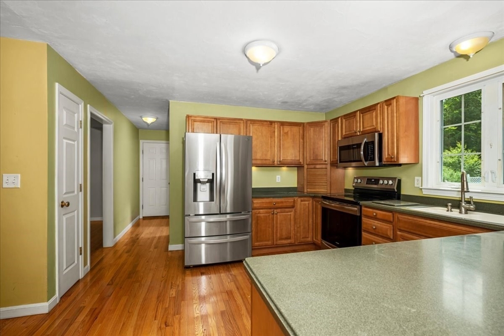 20 Hilltop Farm Rd Property Photo 8