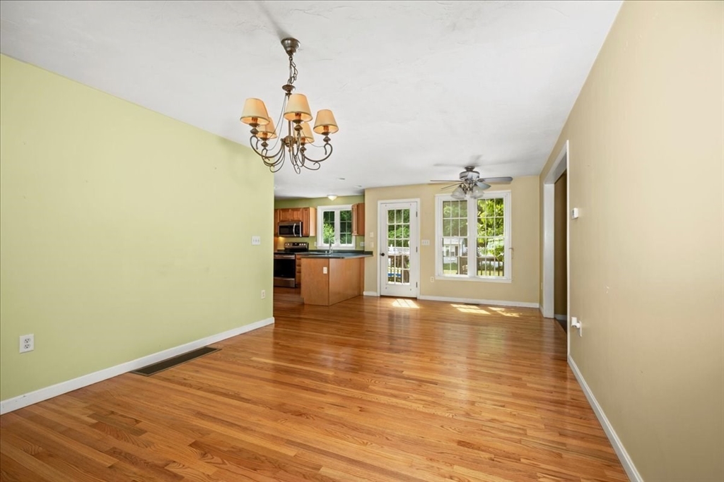 20 Hilltop Farm Rd Property Photo 11