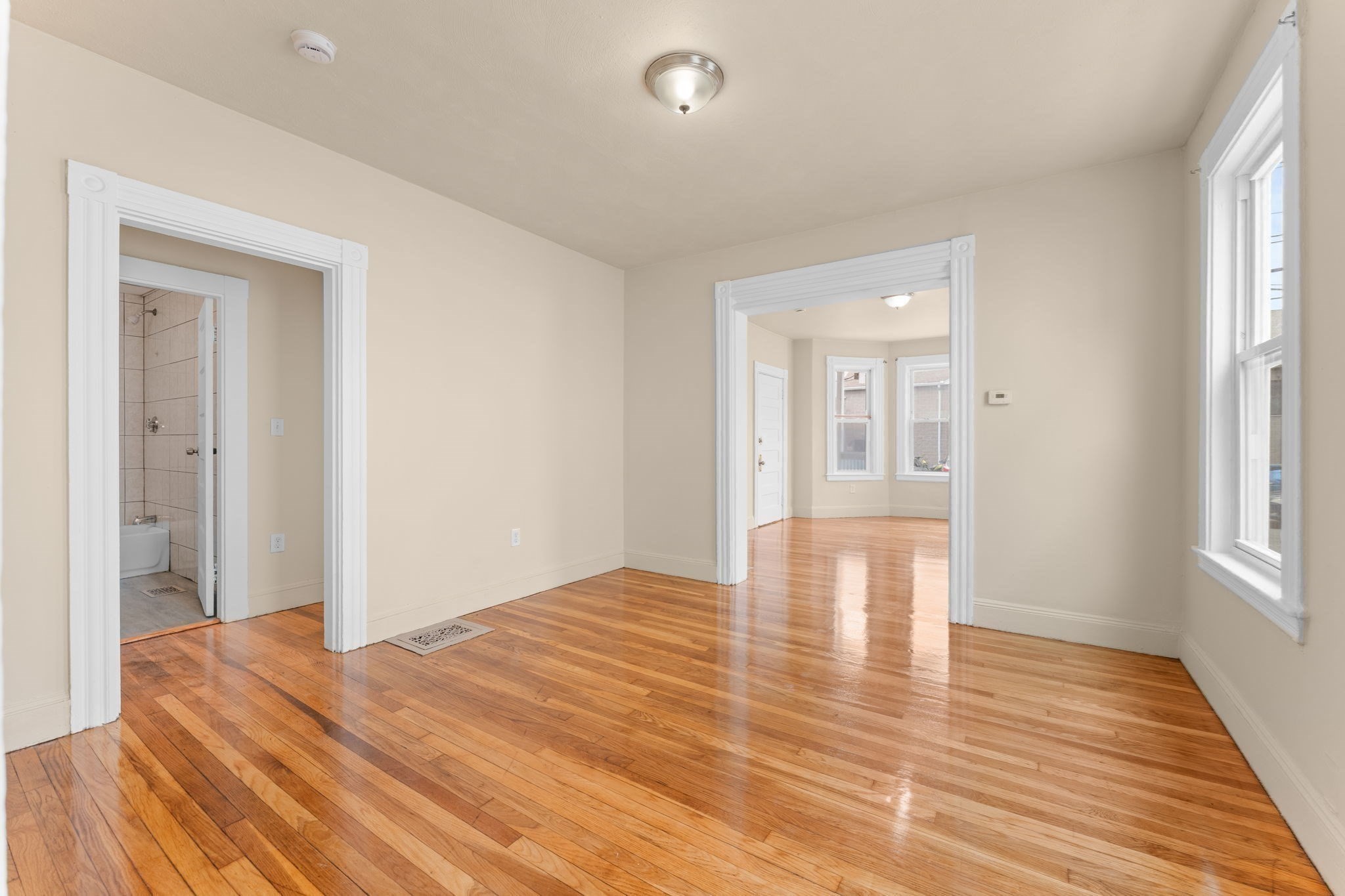 60 Commercial St Property Photo 6