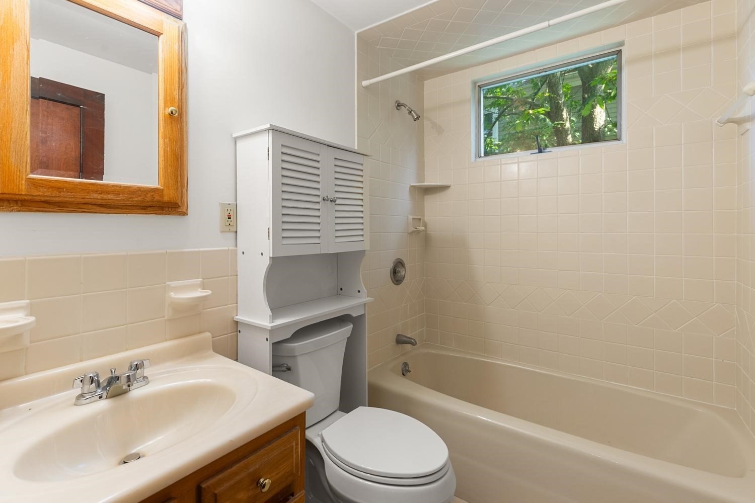 9 Spruce St Property Photo 19