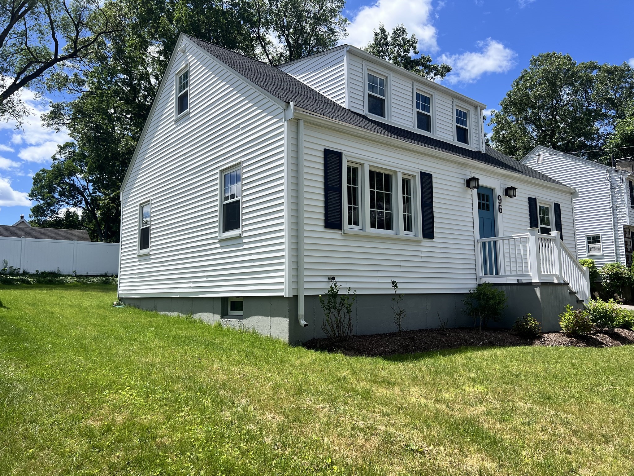 96 Buchanan Rd Property Photo 3