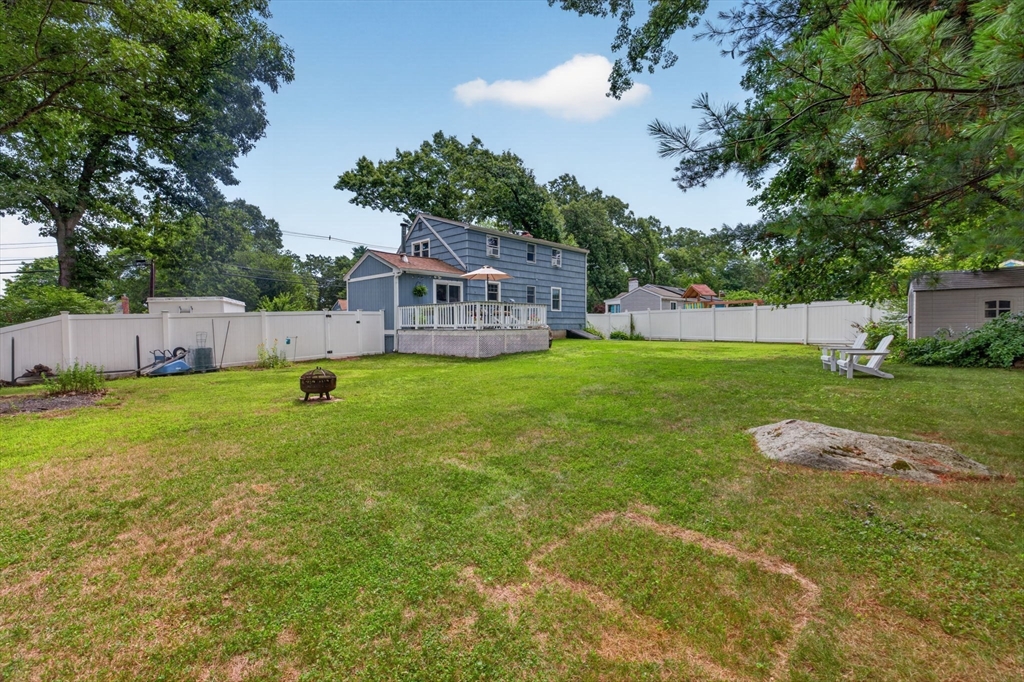 120 Farm St Property Photo 34