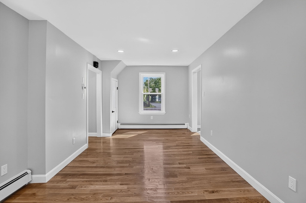 55 Grant St Property Photo 11