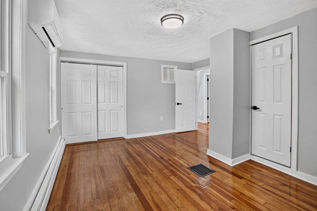 55 Grant St Property Photo 24