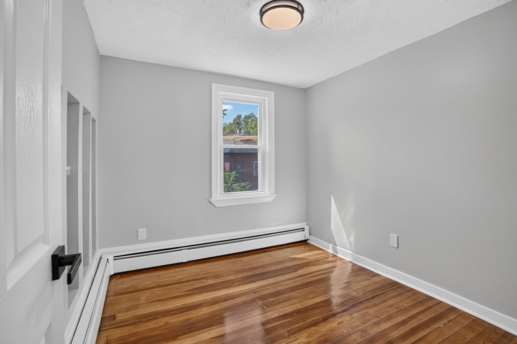 55 Grant St Property Photo 34