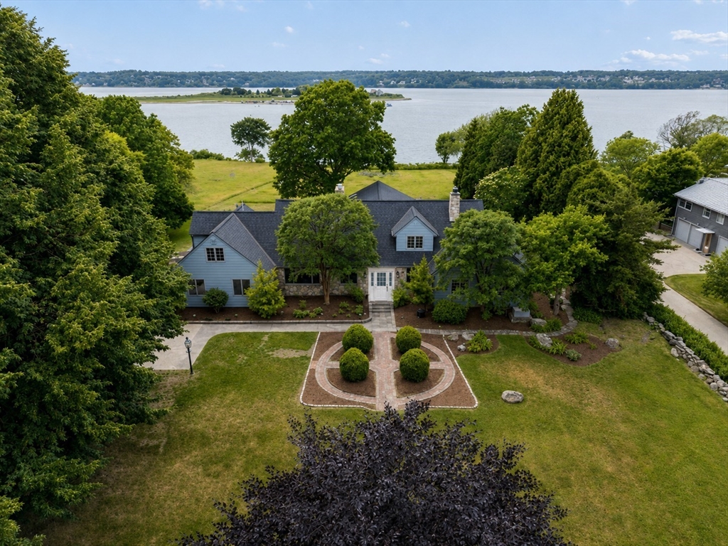 683 Neck Road Property Photo 1
