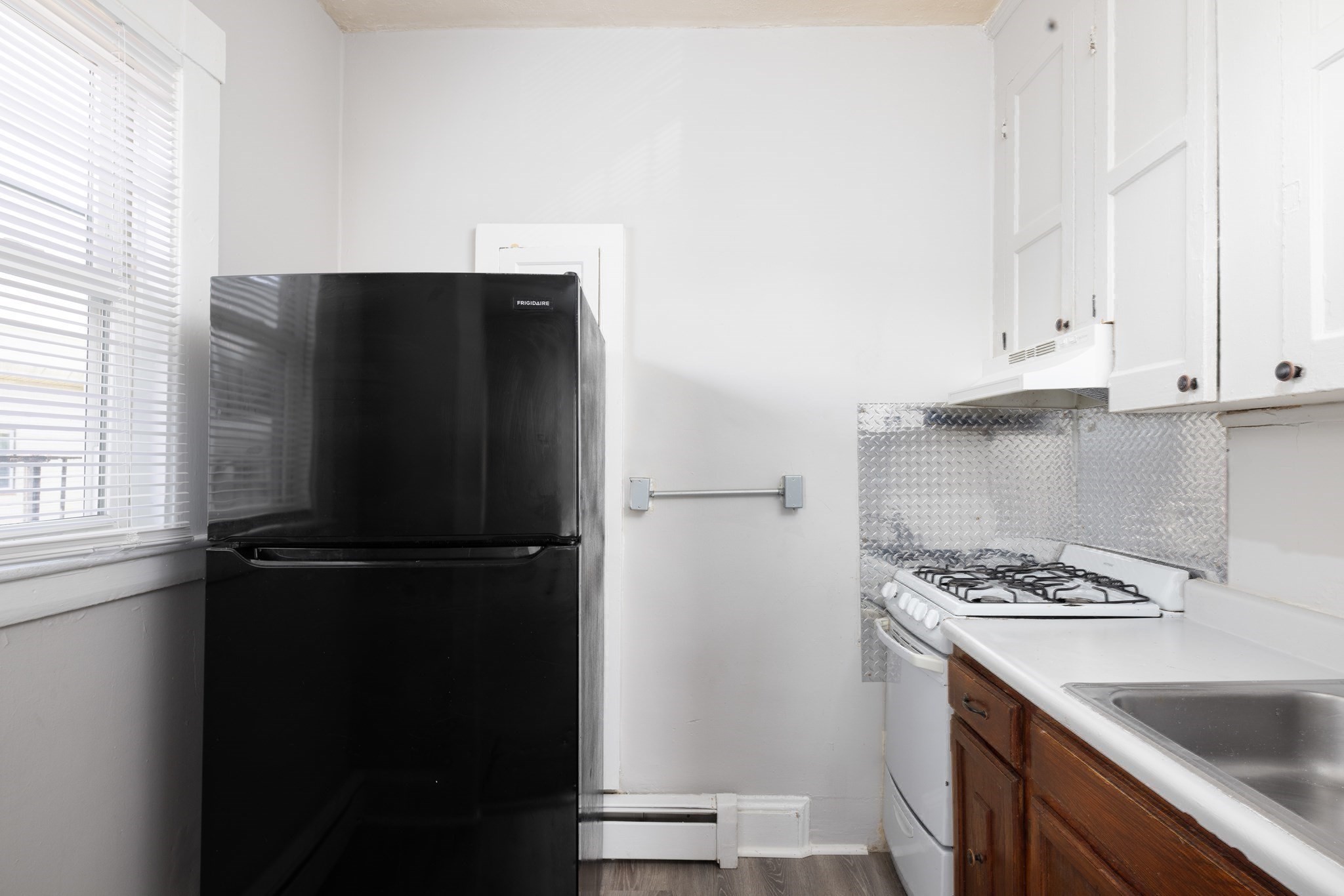 44 Estes Street Portfolio Property Photo 33