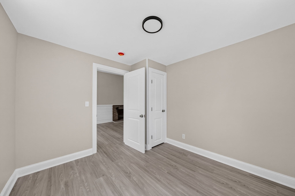 56 Buzzards Bay Dr Property Photo 15