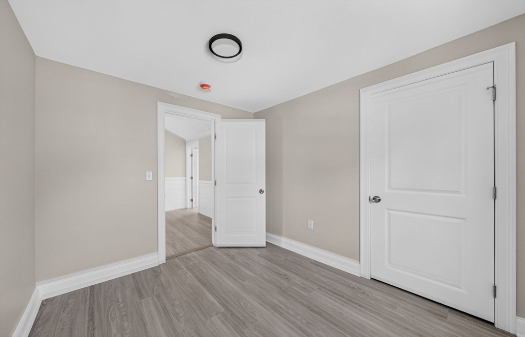 56 Buzzards Bay Dr Property Photo 18