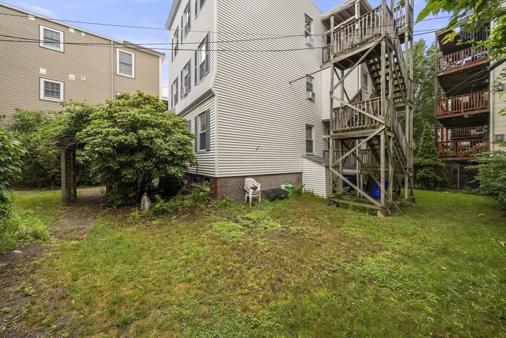 46-r H St Property Photo 24