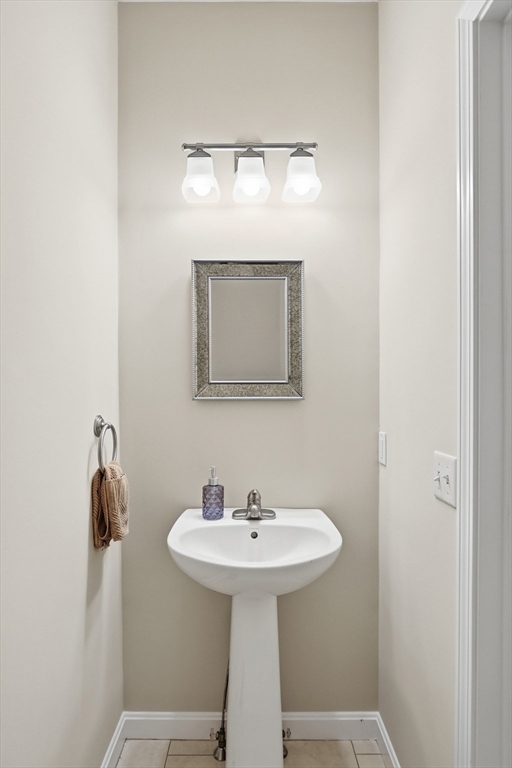 12 Minuteman Lane # 6 Property Photo 25