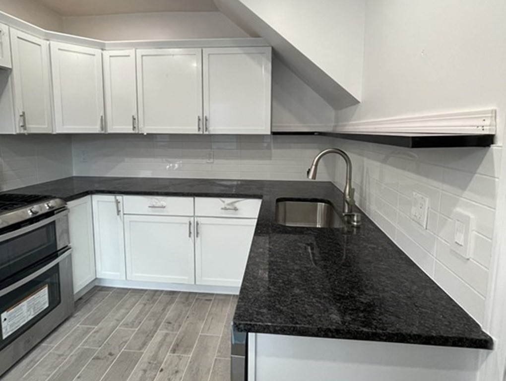45-47 Dartmouth St # 47 Property Photo 6