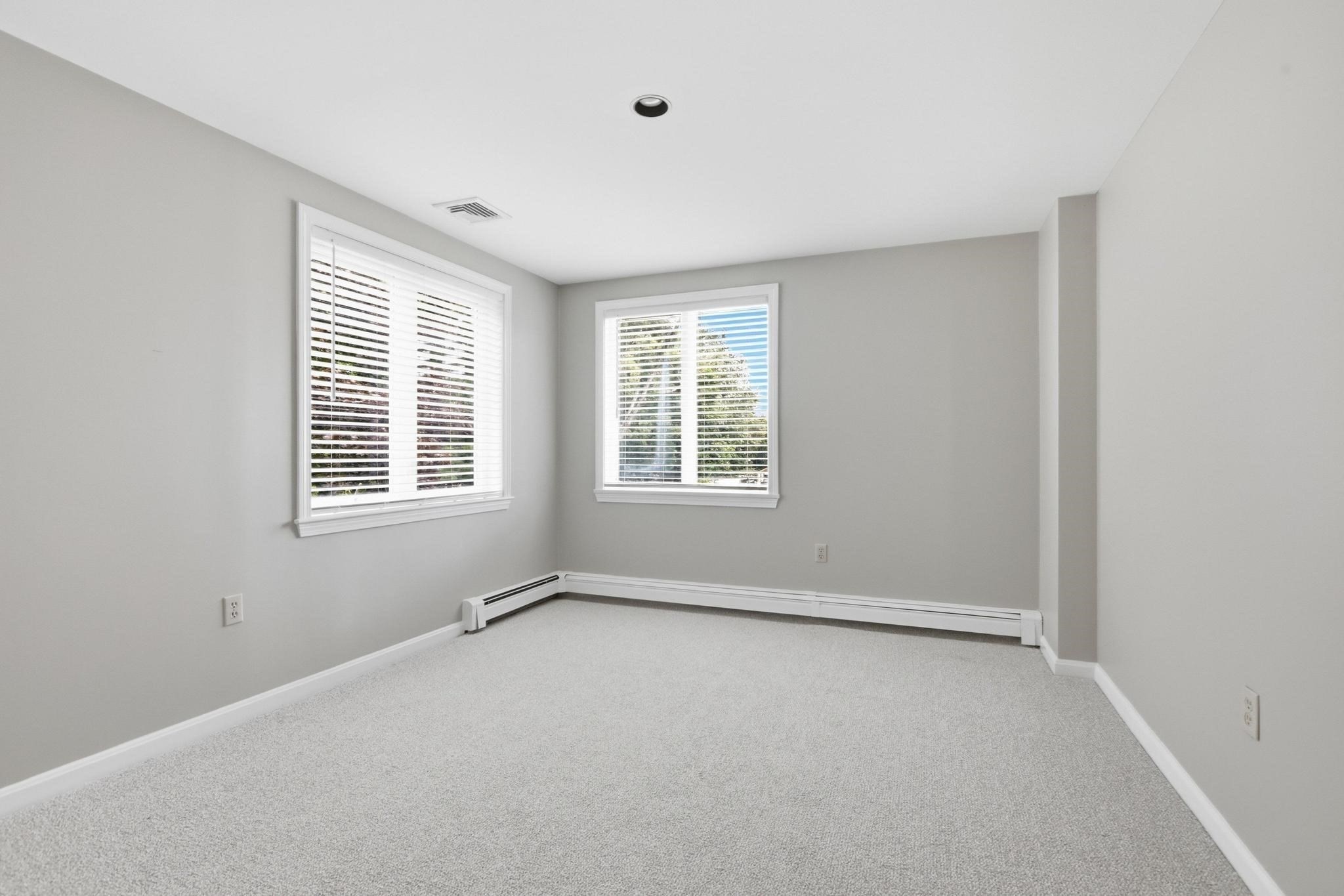 129 Pearl Street Property Photo 31