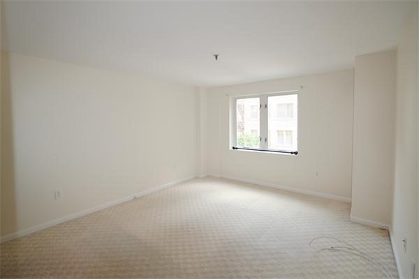 350 North # 202 Property Photo 5