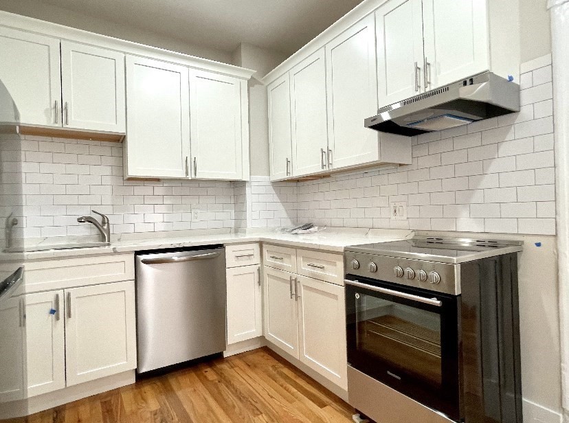 13 Anderson Street # 1 Property Photo 3