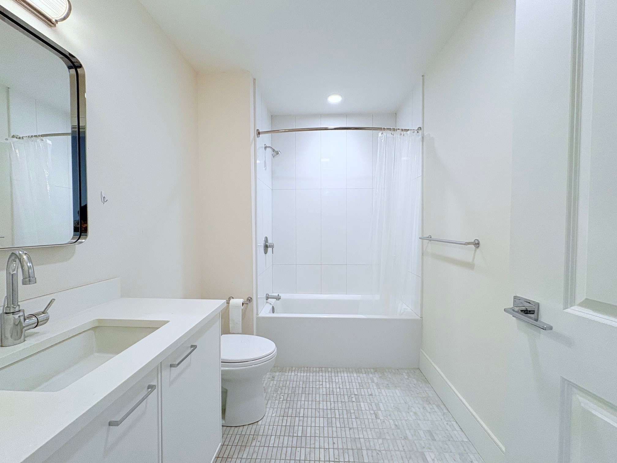 214 Market St # 405 Property Photo 13