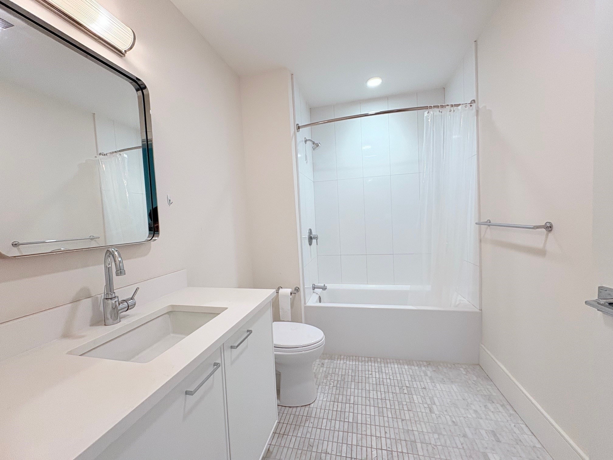 214 Market St # 405 Property Photo 14