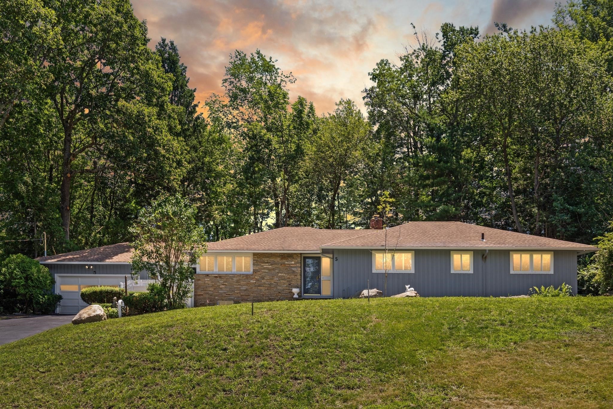 5 Woodland Drive Property Photo 2