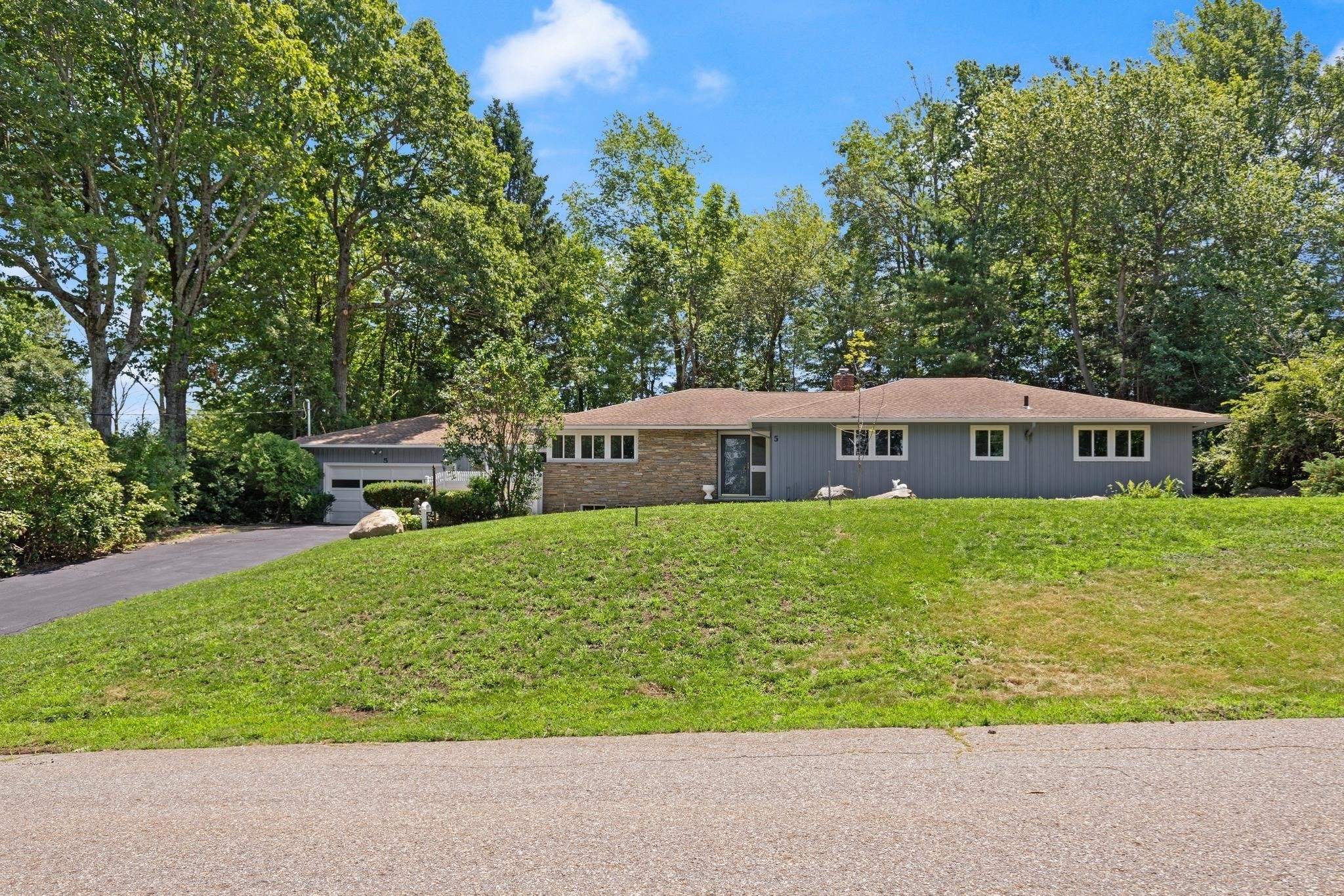 5 Woodland Drive Property Photo 4