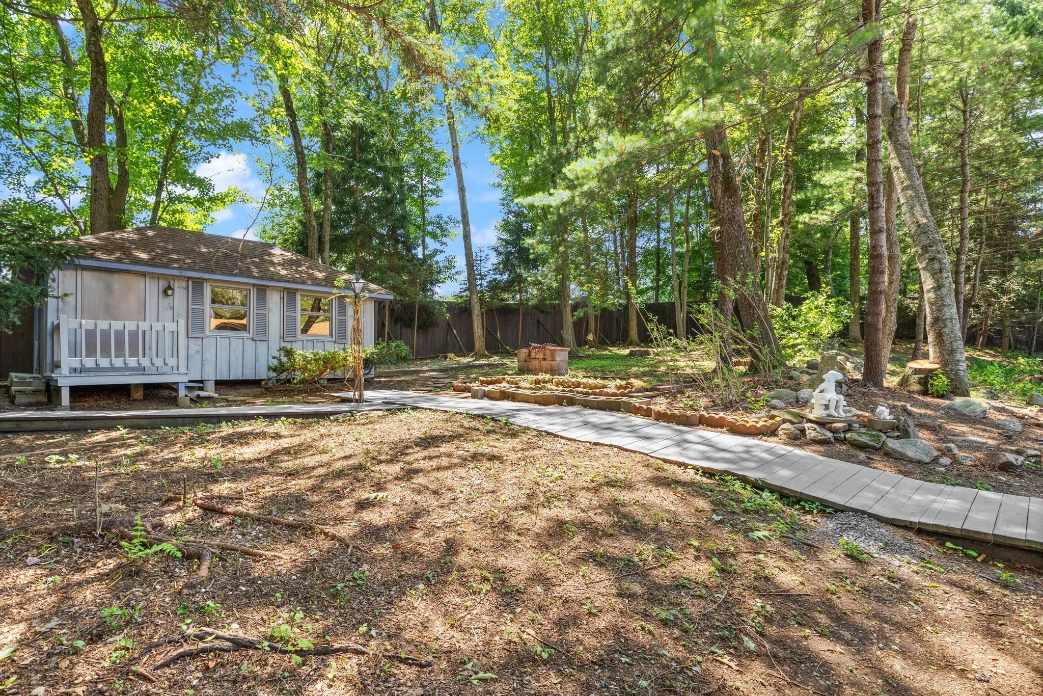 5 Woodland Drive Property Photo 36