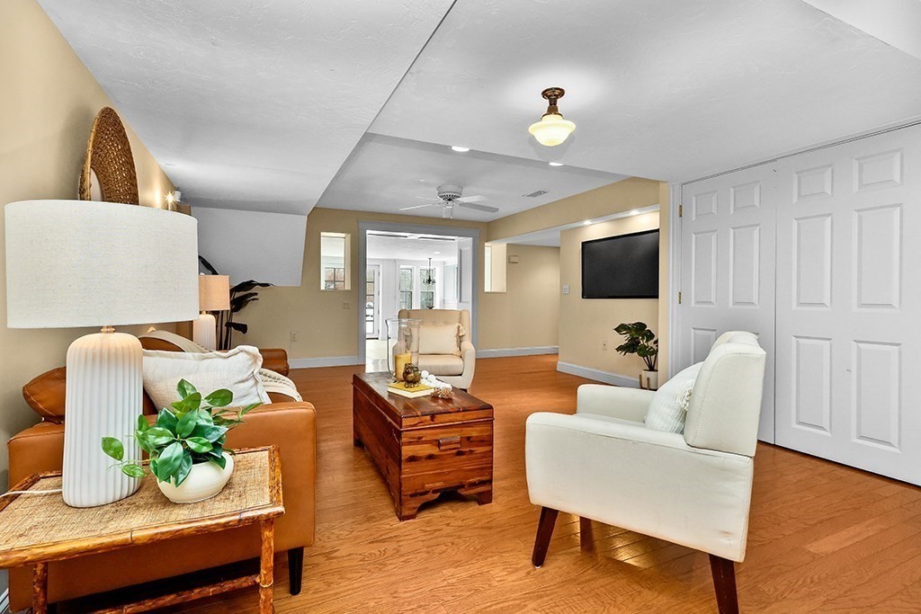 2 Country Way Property Photo 33