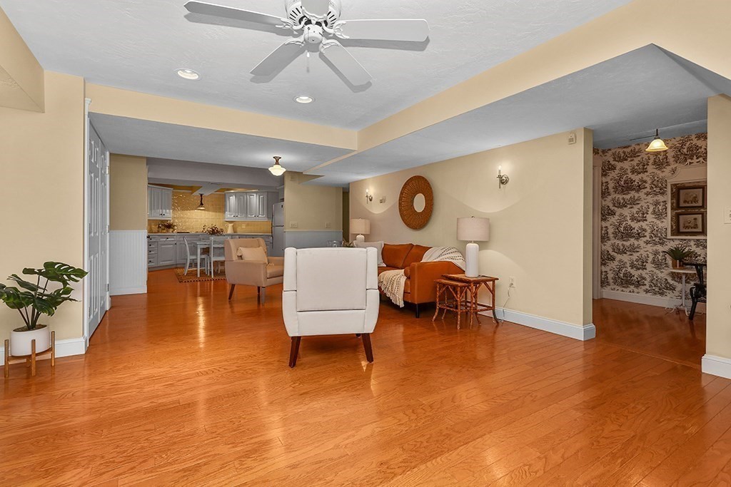 2 Country Way Property Photo 34