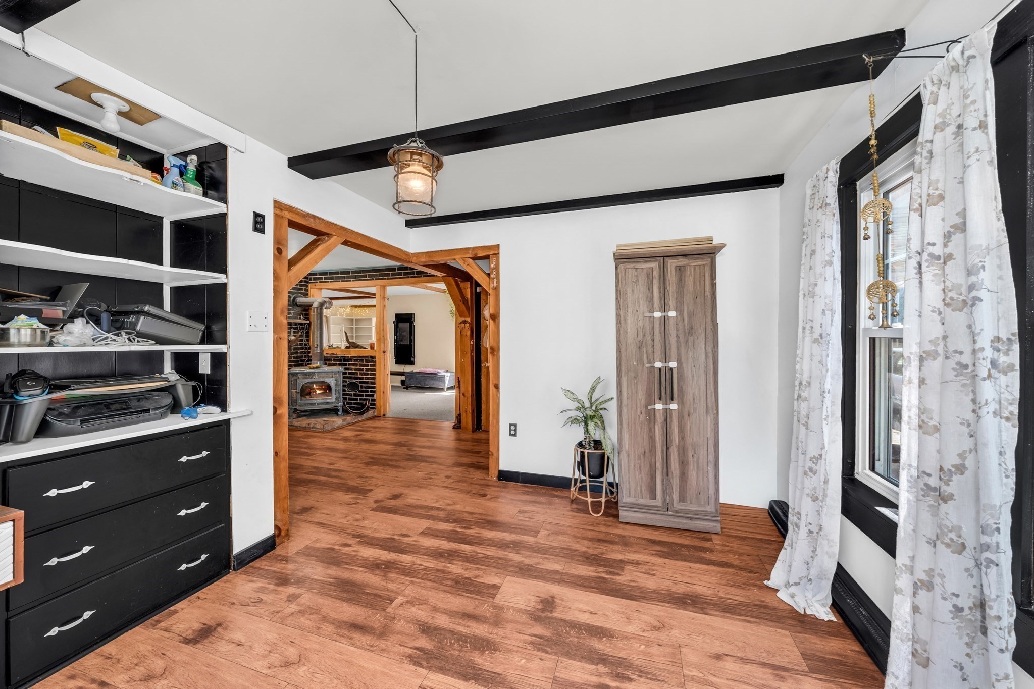 401 Petersham Road Property Photo 10