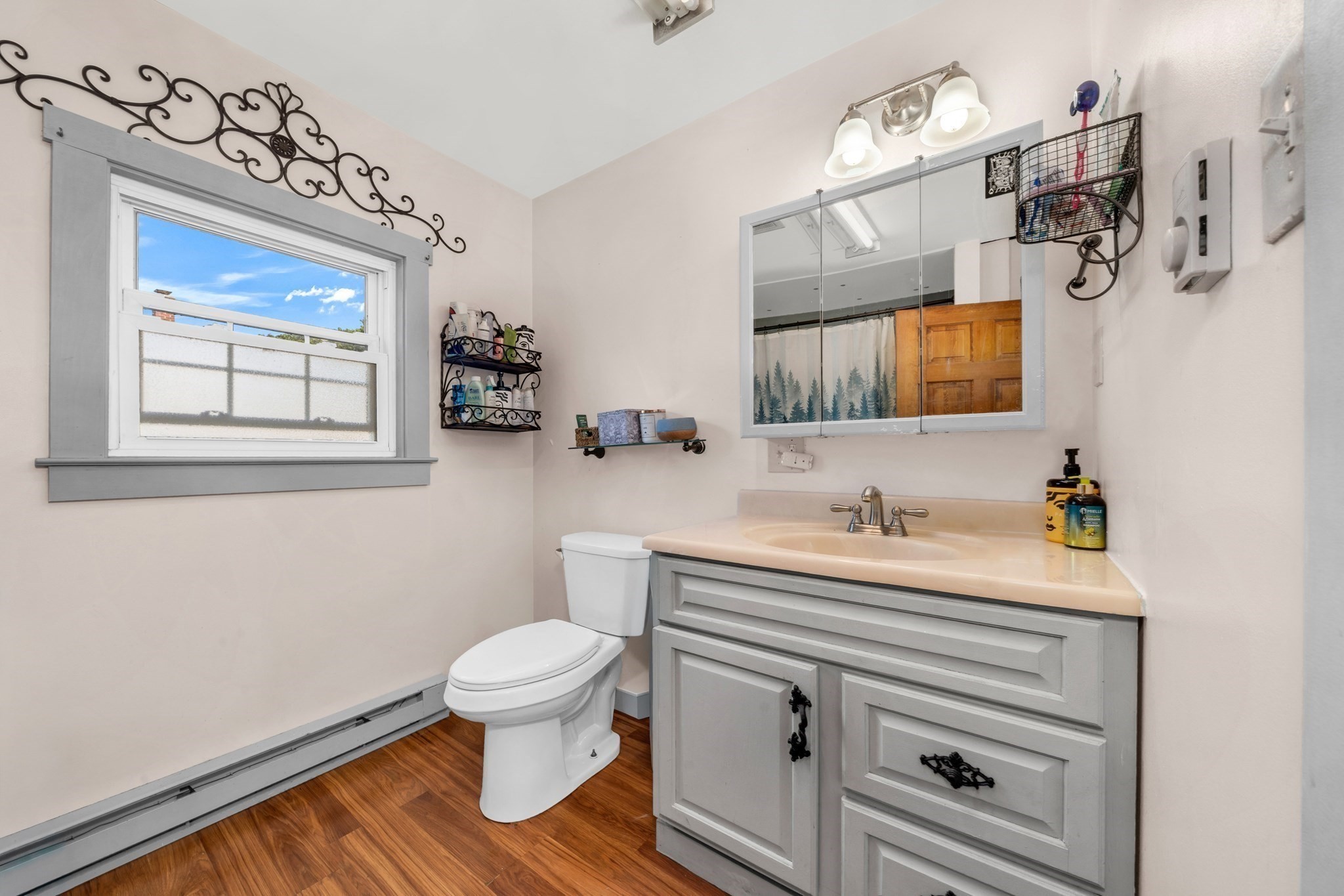 401 Petersham Road Property Photo 11