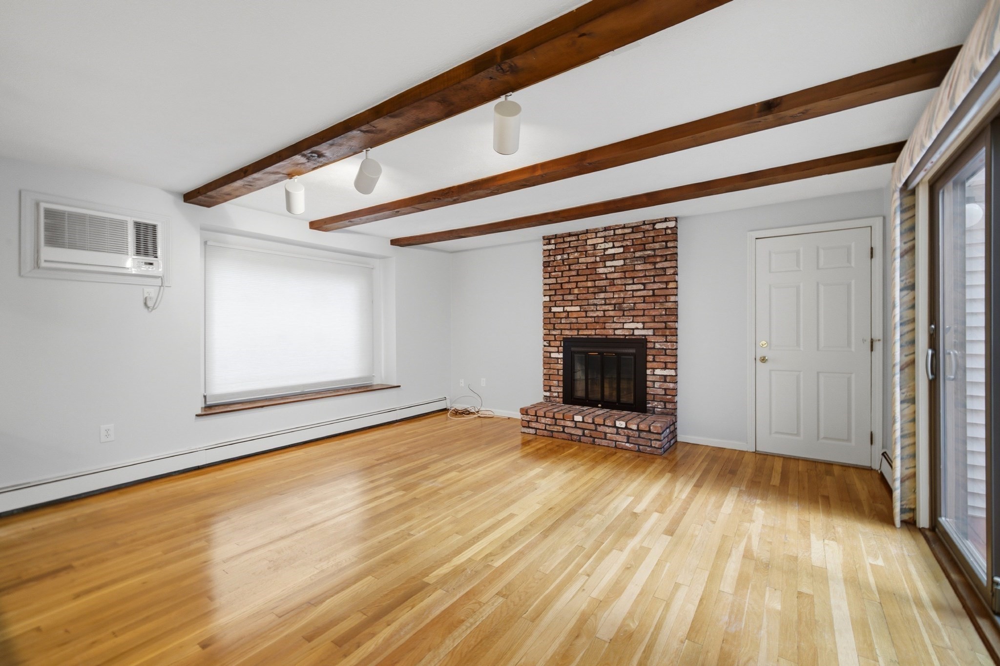 101 Winter Street Property Photo 12