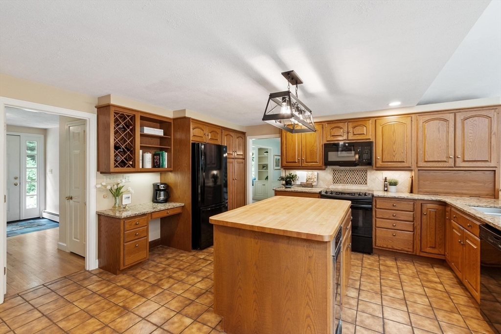 105 Slough Property Photo 13