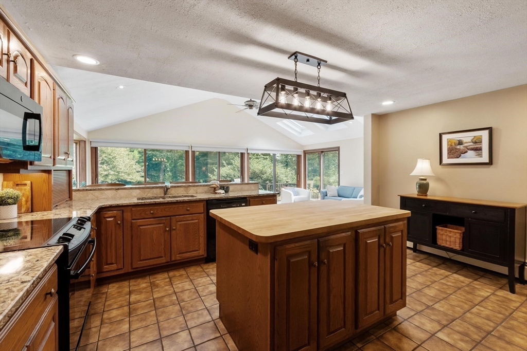 105 Slough Property Photo 16