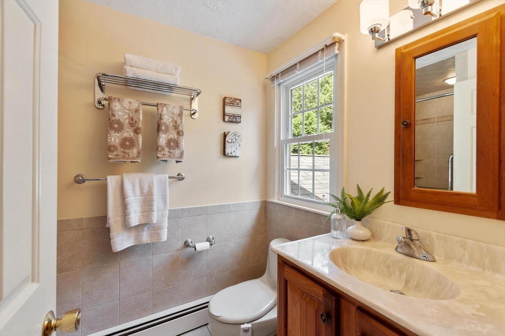 105 Slough Property Photo 25