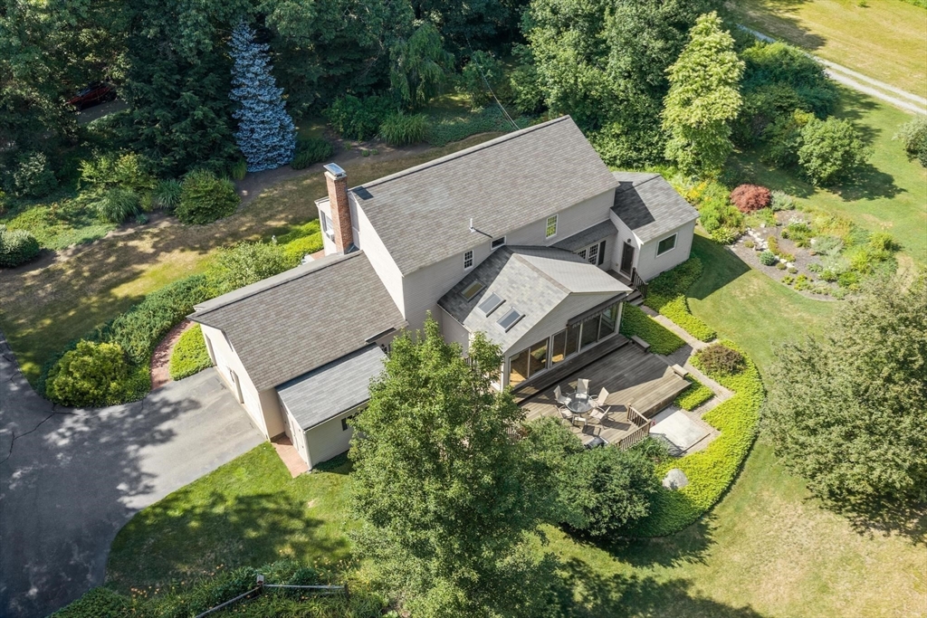 105 Slough Property Photo 36