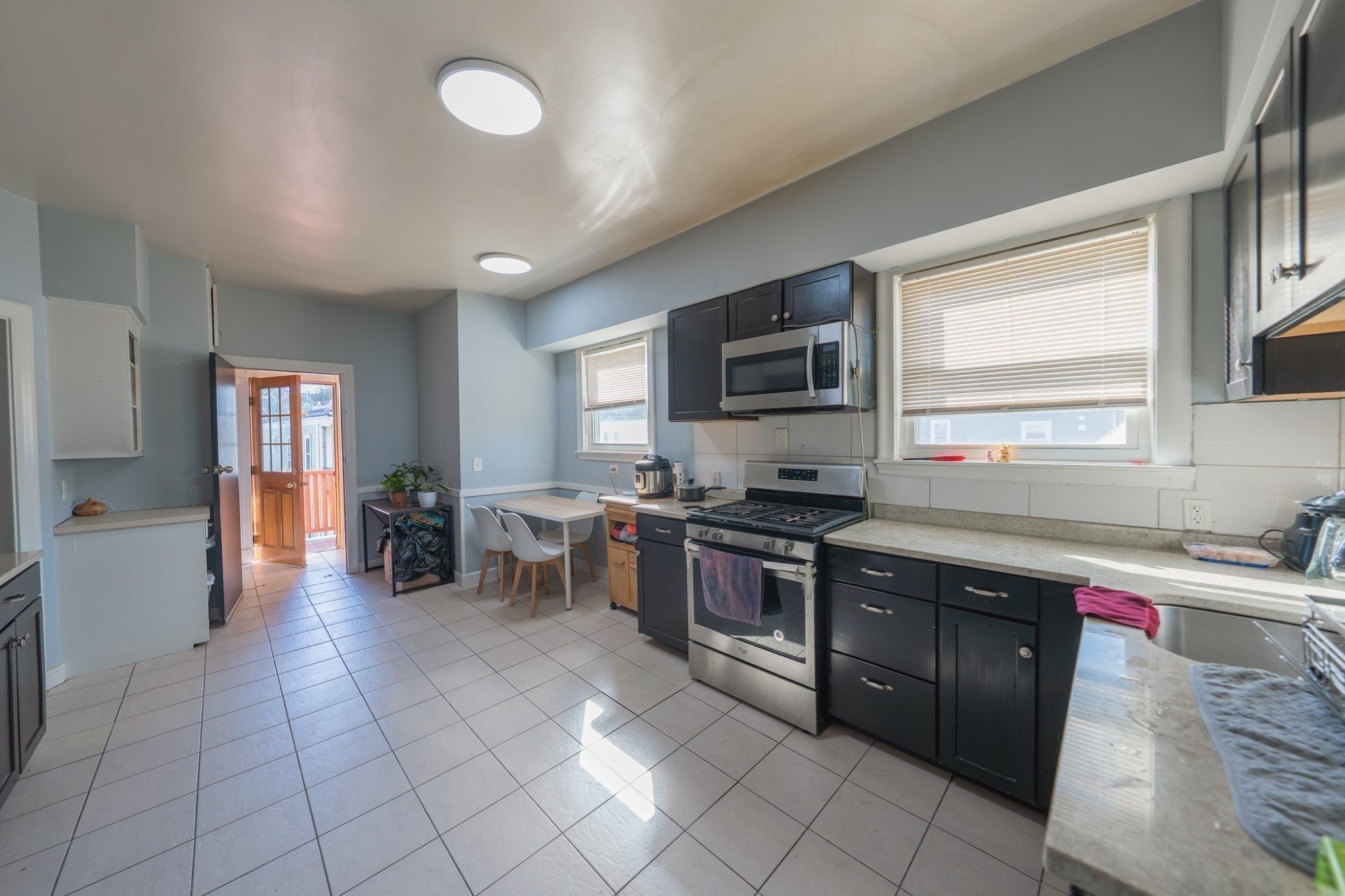 27 Wave Ave # C Property Photo 3