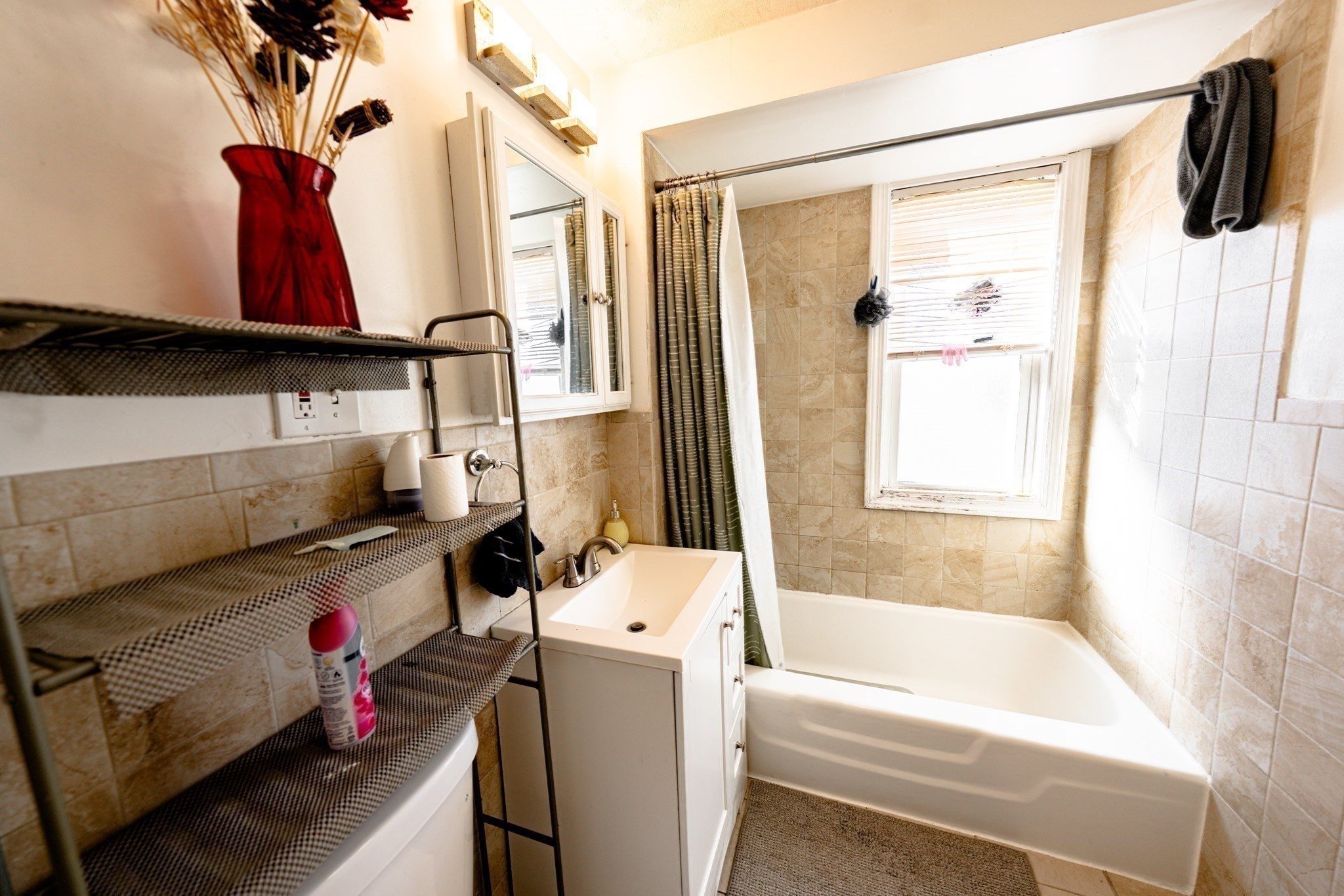 27 Wave Ave # C Property Photo 5