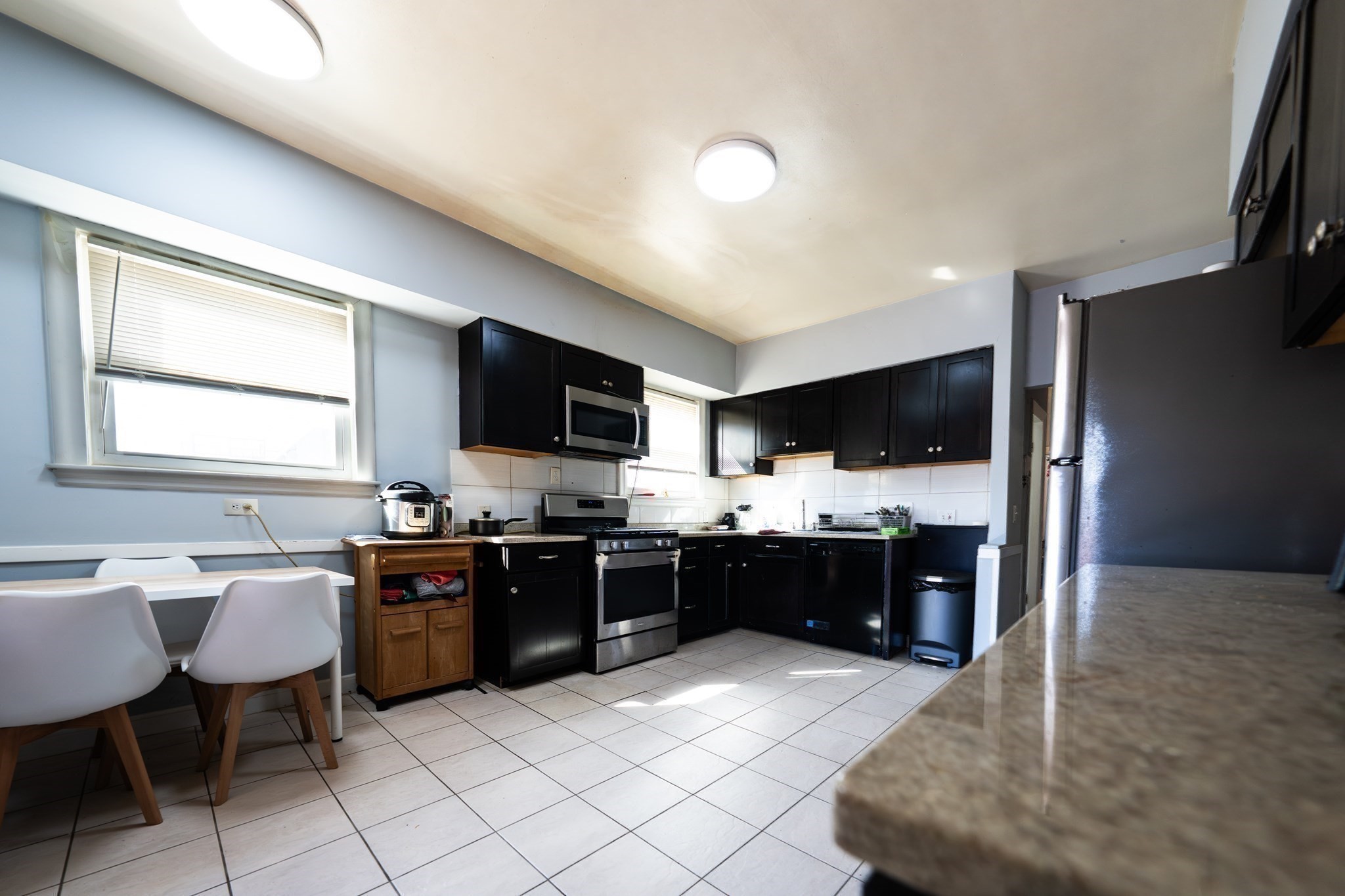 27 Wave Ave # C Property Photo 8