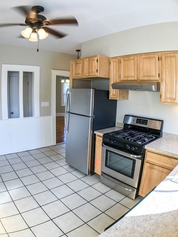 130 Metropolitan Ave # 2 Property Photo 2