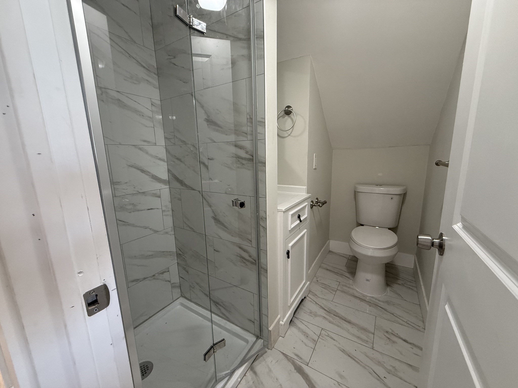 376 Summer St # 3 Property Photo 8