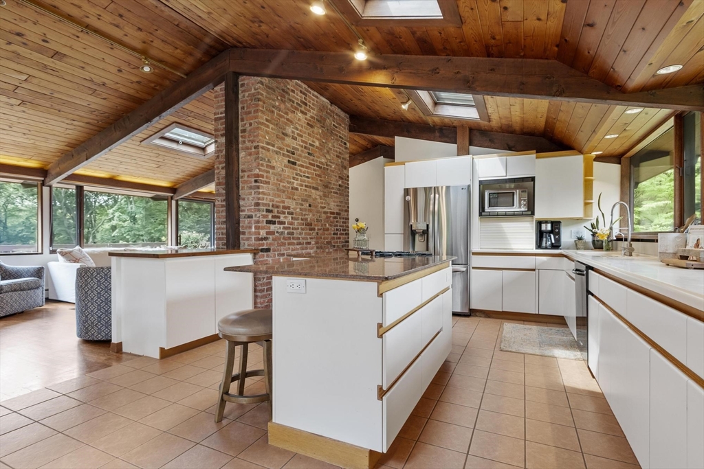 64 Woodside Rd Property Photo 2